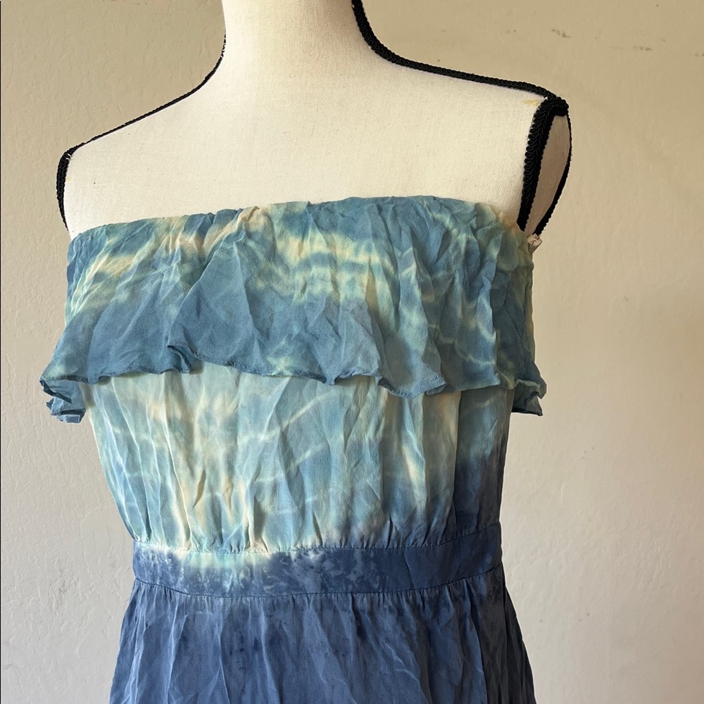 Elegant Blue Strapless silk Dress